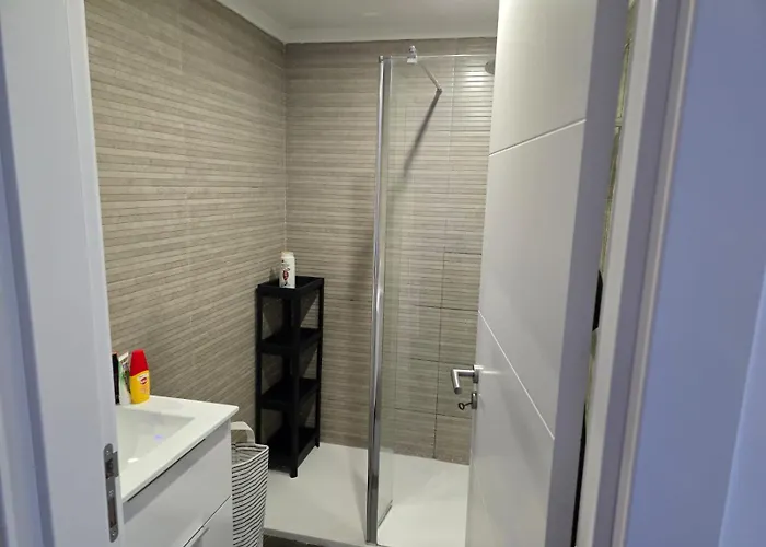 Rua Dos Bares Em 알부페이라